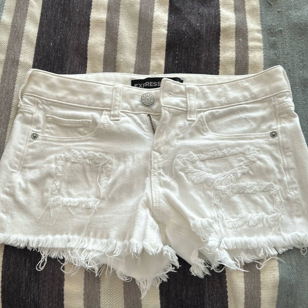 Women’s Express Shorts
